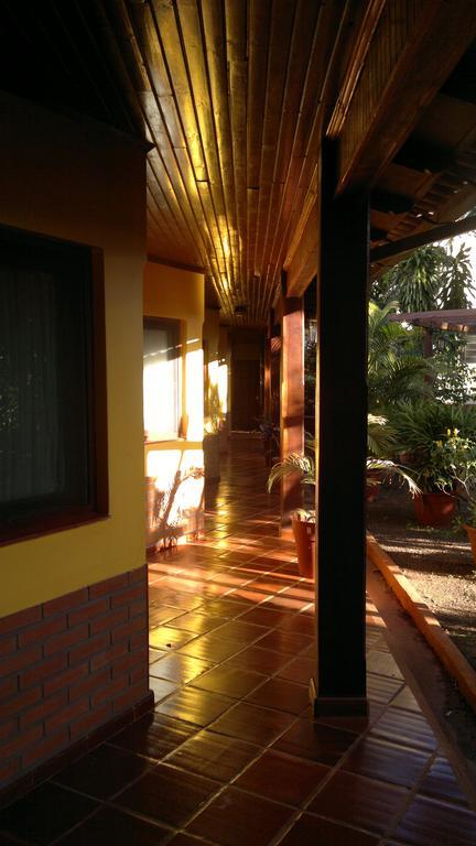 Hosteria Los Helechos Puerto Iguazú Buitenkant foto