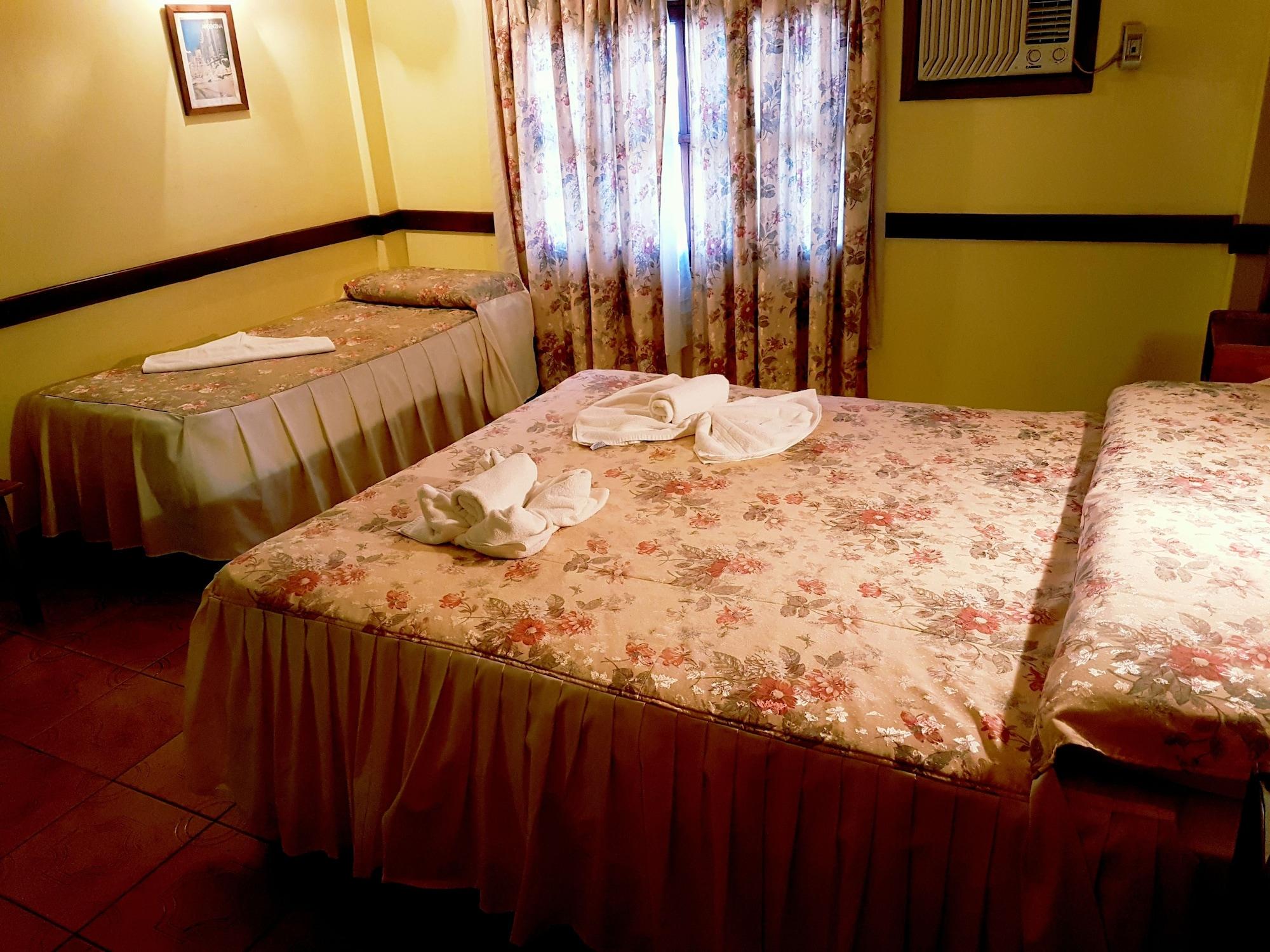 Hosteria Los Helechos Puerto Iguazú Buitenkant foto