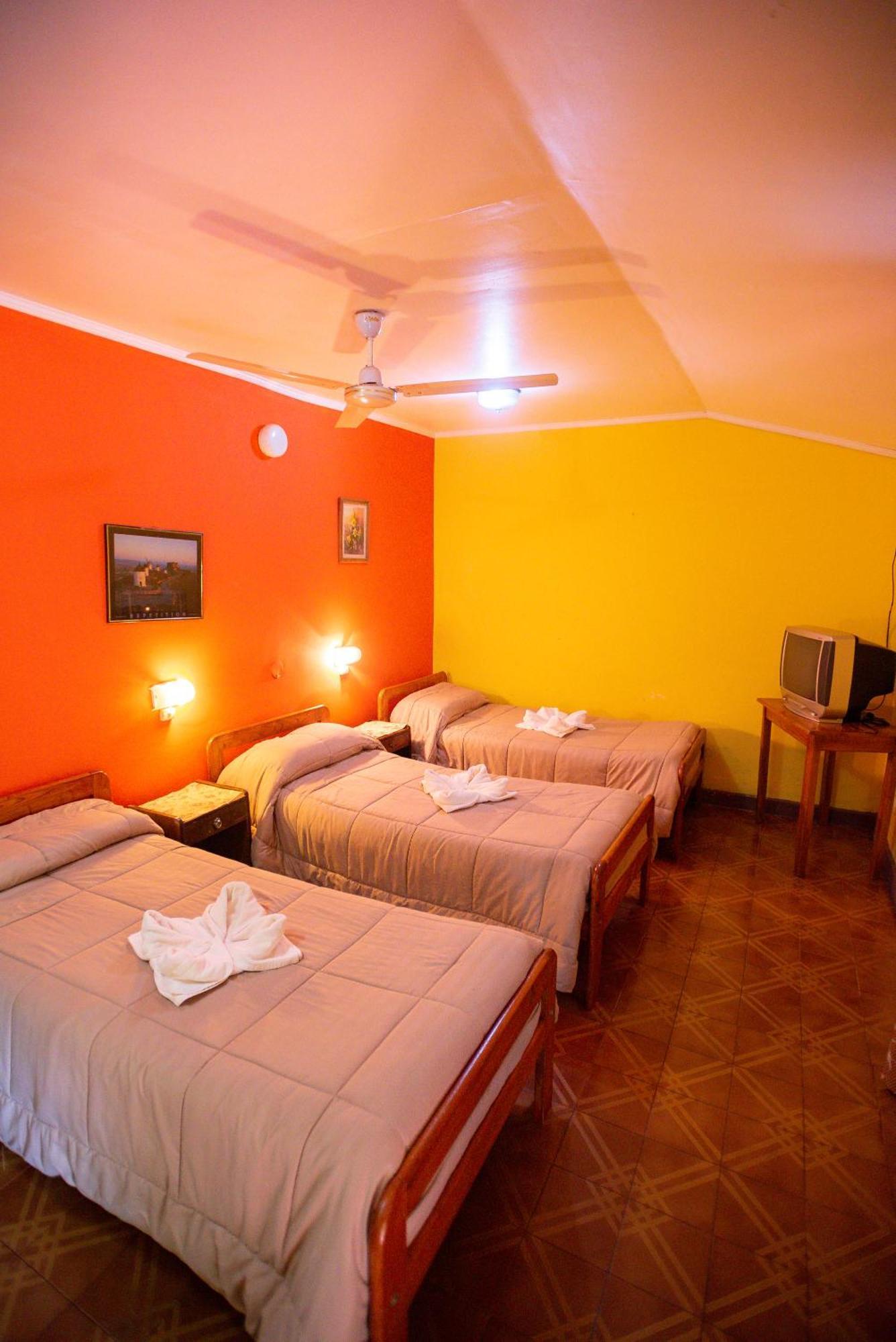 Hosteria Los Helechos Puerto Iguazú Buitenkant foto