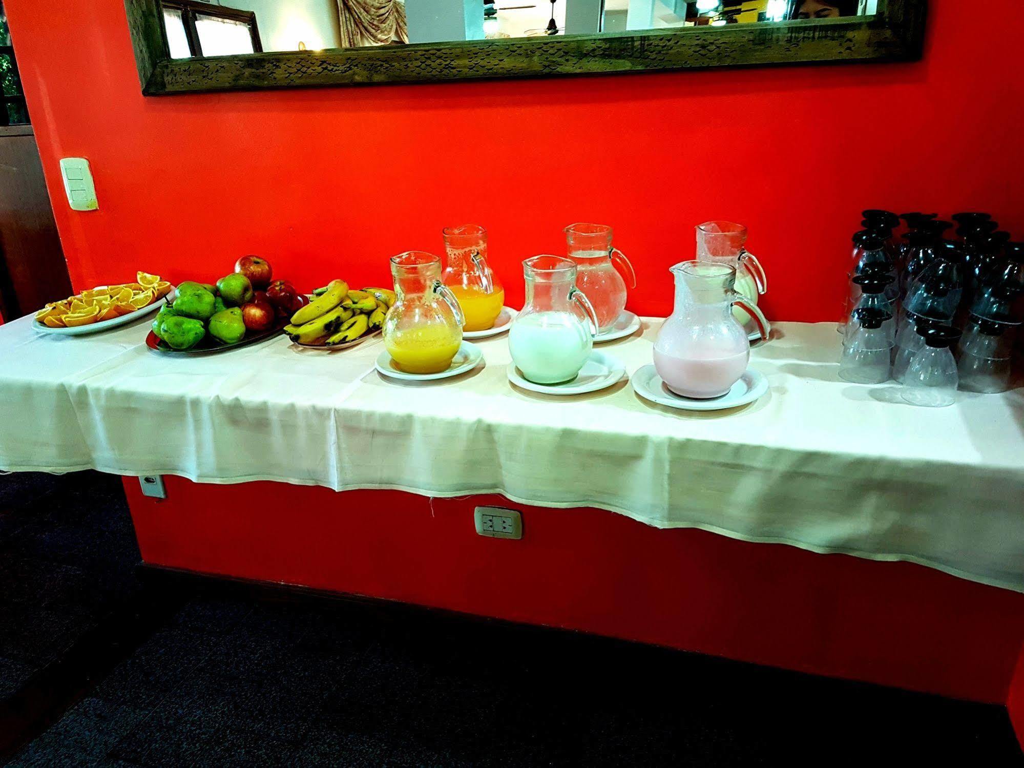 Hosteria Los Helechos Puerto Iguazú Buitenkant foto